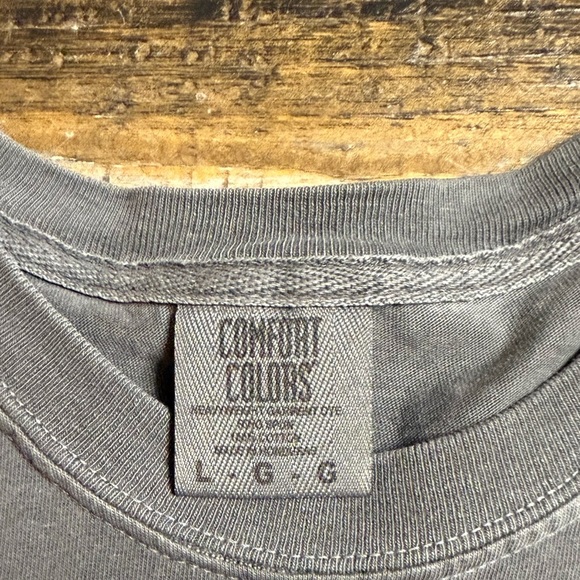 Comfort Colors Graphic Tee with Skull and Tiger - Picture 4 of 6